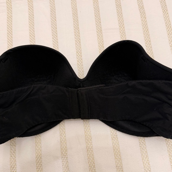 Victoria's Secret Black Strapless Bra - Picture 3 of 4
